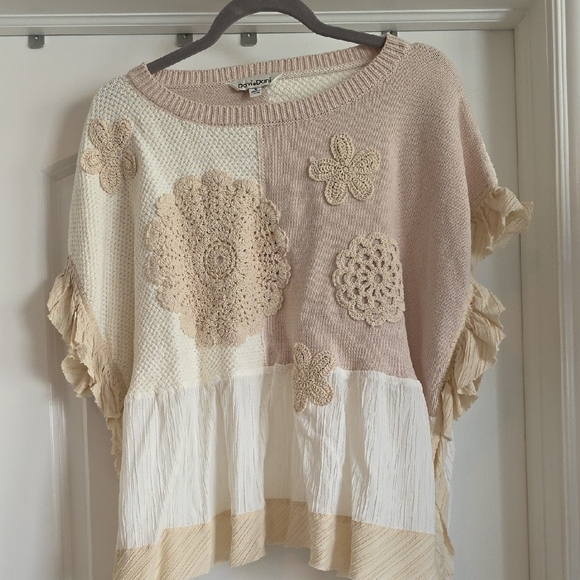 NWOT Oversized Medium DAVI & DANI Cream and White Knit & Gauze Top - Picture 2 of 8